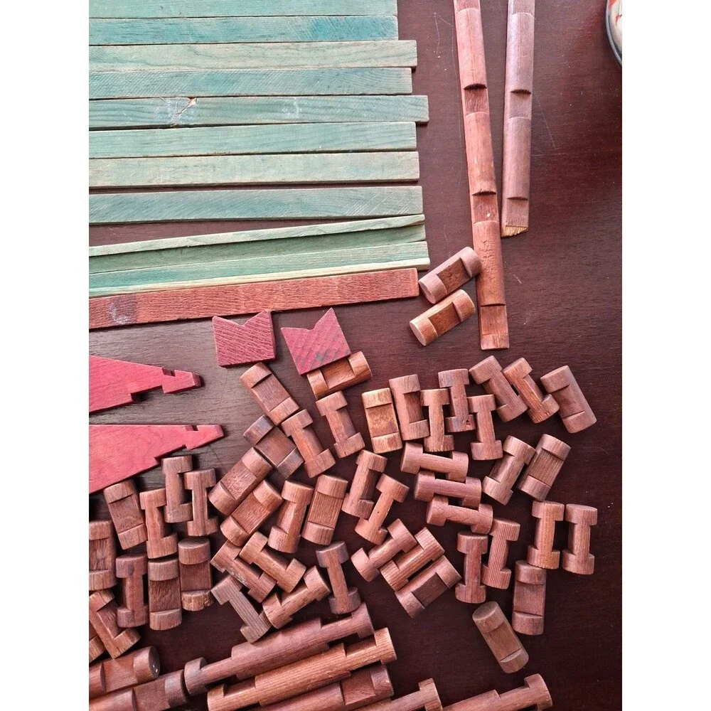 Vintage 1950s Lincoln Logs Set 2C in Round Canister